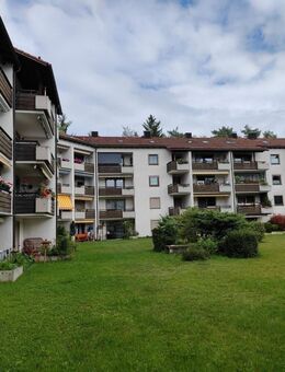 +++praktische 2 Zi.-Whg. mit Balkon und TG-Stellplatz +++ - Waldkraiburg