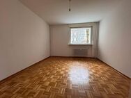 Charlottenburg: Eislebener Str: SOFORT BEZIEHBARE 4-Zimmer-Wohnung mit 74 m² - HP + SÜD-Loggia - Berlin