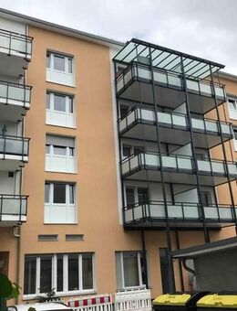 Top Wohnung: ansprechende 4 Zimmer und -Wohnung mit Ausblick - Darmstadt