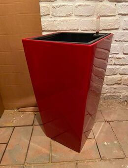 Pflanzenkübel mit Bewässerungssystem - Bad Vilbel