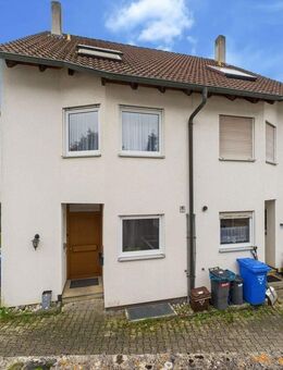 DHH, 5-6 Zimmer, Tageslicht-Bad, Terrasse, Balkon, Garten, Garage, Stellplatz, sep. Gäste WC - Täferrot