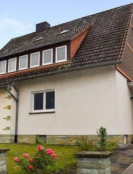 Staufenberg - Landwehrhagen: Ein-/ Zweifamilienhaus mit Doppelgarage! - Staufenberg (Niedersachsen)
