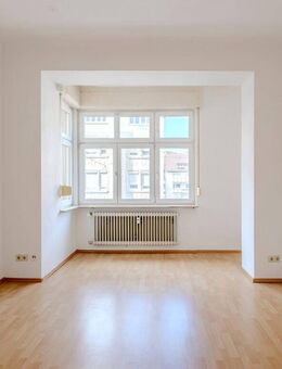 Großzügige 3-Zimmer-Wohnung mit Altbauflair in Stuttgart-West - Stuttgart