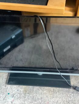 Grundig Flachbildschirm LCD 32 Zoll-Fernseher 8130 - Hannover