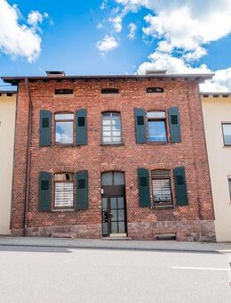 EINZUGSBEREIT - renovierte 3-Zimmer-Wohnung mit Balkon und Garage in Friedrichsthal-Maybach! - Friedrichsthal (Saarland)