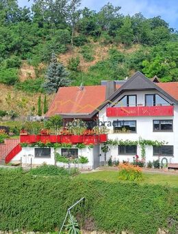 Großes Anwesen mit traumhaftem Ausblick und vielfältiger Nutzungsmöglickeit - Bötzingen