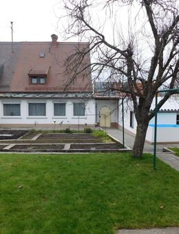 Doppelhaushälfte mit Wintergarten in ruhiger Lage von Bobingen-Straßberg - Bobingen