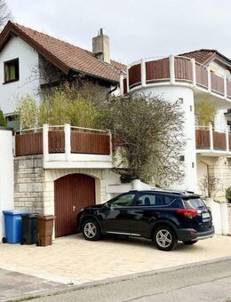 Ein Zuhause für alle Lebenslagen: Doppelhaushälfte mit Einliegerwohnung in Stockach-Hindelwangen - Stockach