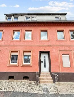 Für Tüftler: Sanierungsbedürftiges Dreifamilienhaus in zentraler Lage von Schöningen - Schöningen