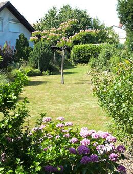 Gemütliches Family-Doppelhaus und XXL-Grundstück in ruhiger, begehrter Wohnlage - Weinheim