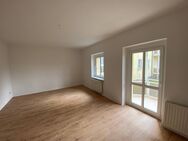 Sonnige 4-Raum-Erdgeschoss-Wohnung mit Balkon in Berga - Berga (Elster)