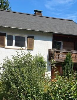 gepflegtes Einfamilienhaus mit Garten und Garage in ruhiger Lage - Schramberg