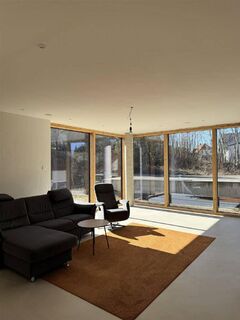 Modernes und lichtdurchflutetes Einfamilienhaus in Rottenburg an der Laaber!