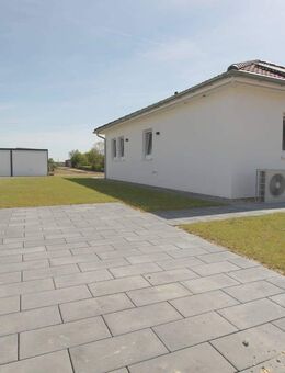 *PROV.FREI FÜR KÄUFER* KFW55-BUNGALOW BJ 2023/24 ERSTBEZUG MIT UMFANGR. TECHNIKPAKET ZUM HERBSTPREIS - Hanstedt (Landkreis Uelzen)