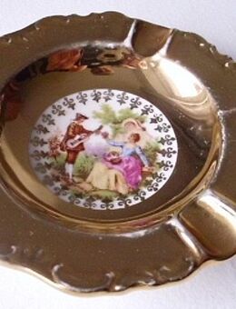 Waldershof Neukirchner Porzellan Ascher Aschenbecher Gold Rokoko-Dekor Retro 3,- - Flensburg
