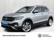 VW T-Cross, 1.0 TSI Life, Jahr 2022 - Zeitz