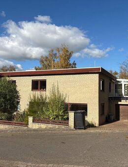 Großer Bungalow mit Wintergarten - ideal für die Arbeit im Homeoffice - Süpplingen
