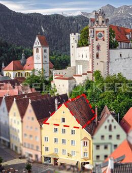 Kernsaniert: Stilvolle Dachgeschosswohnung in der Altstadt von Füssen - Füssen