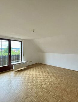 3-Parteien-MFH mit Garten - zwei große, helle Wohnungen + 1 Appartement mit Gartenzugang - Nabburg