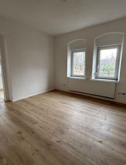 TOP Modernisiertes Haus mit 6 Wohnungen und 6 Parkplätze -Perfekt zur Vermietung oder als Eigenheim! - Dippoldiswalde