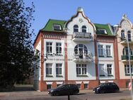 Schöne Altbauwohnung mit 3 Zi, EBK und Balkon - Salzwedel (Hansestadt)