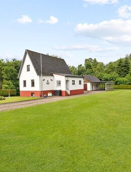 Familientraum am Moor: Gepflegtes Einfamilienhaus mit großem Garten in Kiel - Kiel