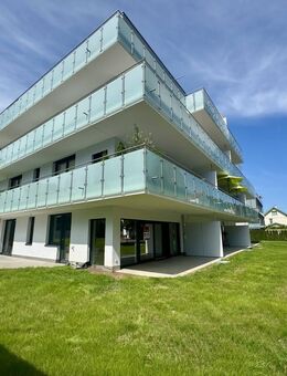 Wohnen Am Park - 2,5 Zimmerwohnung im EG mit großem Garten und Terrassen in Süd-Ausrichtung - Deggingen