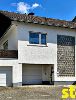 1-FAMILIENHAUS MIT EINLIEGERWOHNUNG IM DACHGESCHOSS - GARAGEN UND GARTEN - Glattbach