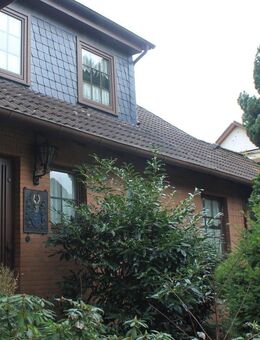 Großes Wohnhaus mit Potential der Umgestaltung - bis zu 3 Whg. - möglich. - Osterode (Harz)