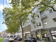 Altbau in direkter Citylage, 4 Zimmer auf 122qm, hohe Decken, Dielenböden, Ost-Süd-Balkon, Fernwärme - Düsseldorf