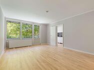 Frisch sanierte 1-Zimmer-Wohnung mit Balkon, Duschbad, Einbauküche und Außenstellplatz in Eidelstedt - Hamburg
