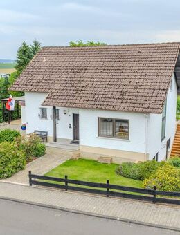 *Reserviert* Familientraum mit großem Garten - Viel Platz, viele Möglichkeiten mit Einliegerwohnung - Kirchhain