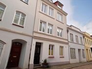 Innenstadt-Obertrave - Top modernisiertes Mehrfamilienhaus mit Balkonen in bester Innenstadtlage - Lübeck