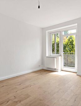 Sanierte 3-Raumwohnung mit Balkon in der Delitzscher Straße! - Halle (Saale)