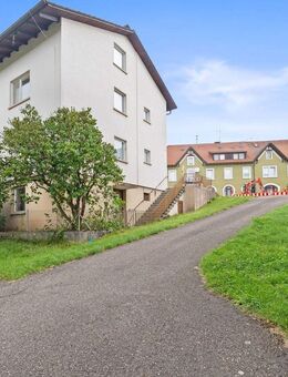 Einfamilienhaus mit großzügigem Flächenangebot - Option mit Einliegerwohnung - Wintergarten u.v.m. - Albbruck