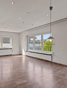 Wohnen am Feldrand - Lichtdurchflutete Wohnung mit Balkon und Garage in Maxdorf - Maxdorf