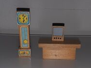 HolzPuppenMöbel Set Standuhr Tisch Fernseher Vintage Puppenhausmöbel - Nürnberg