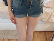 Jeans Shorts S/M high waist - Bestensee