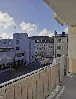 "Gemütlich und Sonnig" - 2 Zimmer-Balkonwohnung - Whg 7 - München