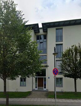 Ihr Rückzugsort in Starnberg: 3-Zimmer-Wohnung mit Loggia, Blick ins Grüne, Tiefgarage und Hobbyraum - Starnberg