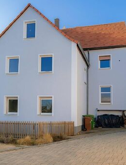 Modernisierte Dachgeschosswohnung in Lauf/Simonshofen - stilvoll, effizient, rentabel - Lauf (Pegnitz)
