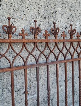 Schmiedeiserner Zaun gebraucht, herrschaftlich, 10 mannshohe Zaunsfelder - Wermsdorf