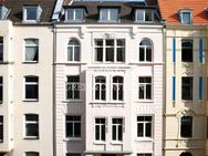Gemütliche Dachgeschosswohnung in denkmalgeschütztem Altbau mit Ausbaupotenzial - Köln