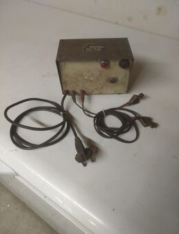 Nostalgie Batterie Ladegerät - Büdingen