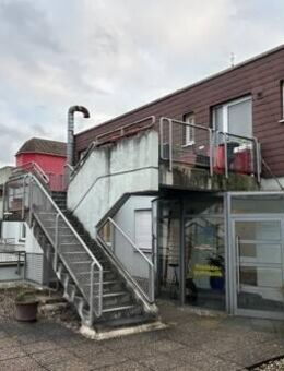 Großzügige Eigentumswohnung mit Balkon und Fernblick in Völklingen - Völklingen