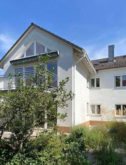 ZWEIFAMILIENHAUS FÜR WOHNEN+ARBEITEN/MEHRGENERATIONEN MIT GARAGE IN RUHIGER LAGE NÜRNBERG-MÖGELDORF - Nürnberg