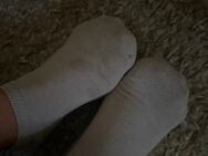 Getragene Socken aus einem anstregenden alltag - Möglingen