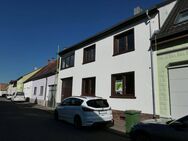 kleines 2-Familienhaus oder großes Einfamilienhaus - Oberhausen-Rheinhausen
