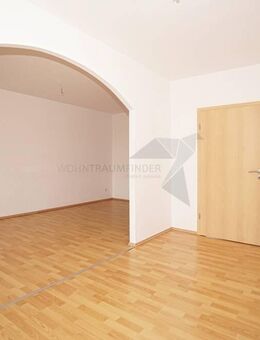 Schöne 2,5-Zimmer-Whg. mit zusätzlichem separaten 1-Raum-Homeoffice-Bereich - Chemnitz