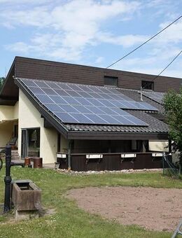 Sehr großes 2- Familienhaus zum wohnen / Praxis / arbeiten in mitten Zaberfelds - Zaberfeld